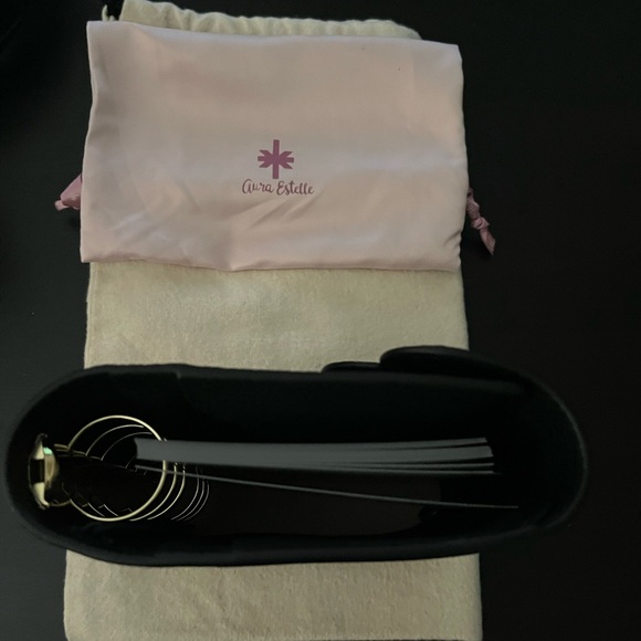 Aura Estelle - A6 Planner Cloud - Black/Gold Matte Pebbled Edition - Picture 7 of 11